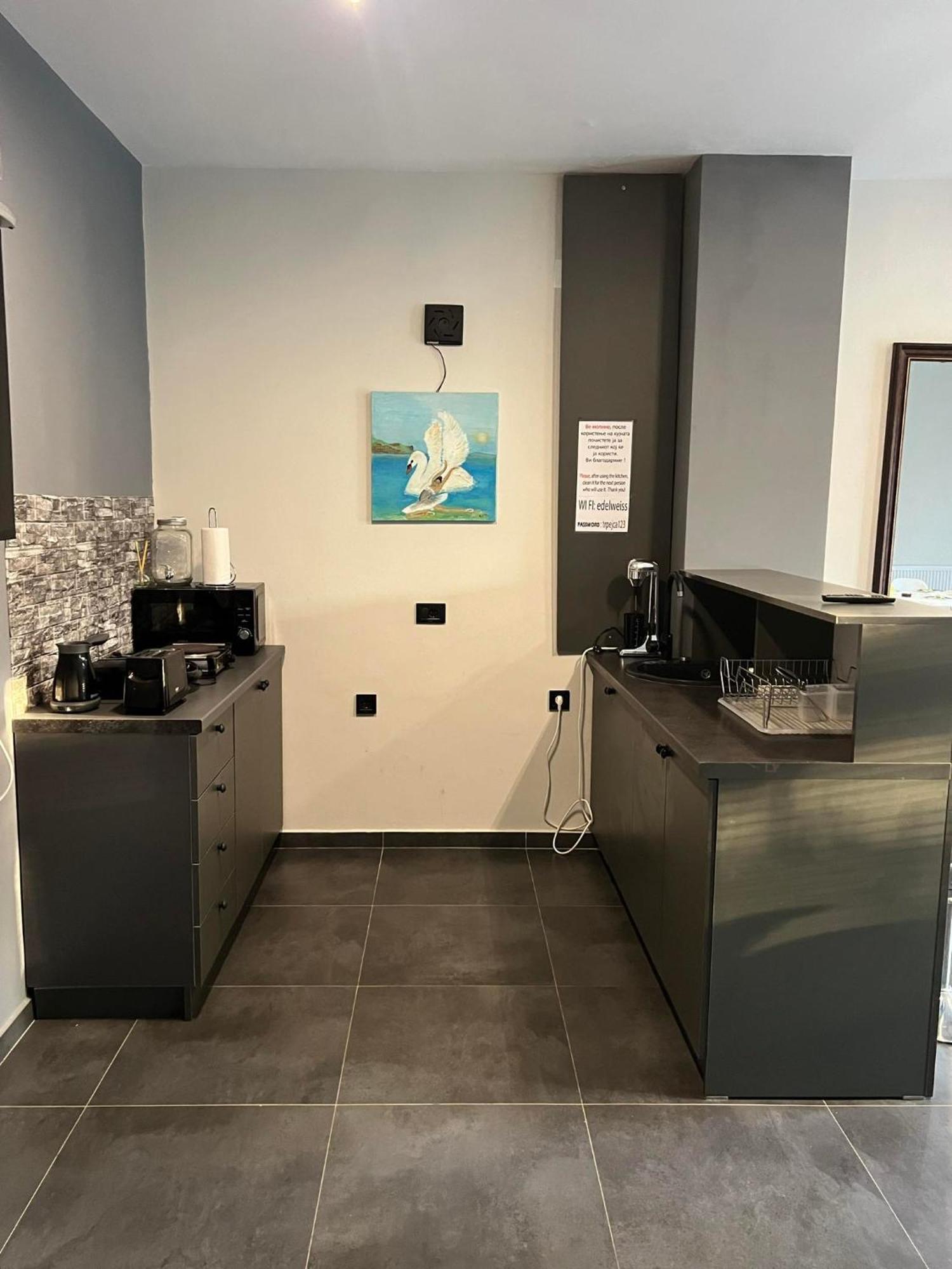 Edelweiss Villa Trpejca Exteriör bild